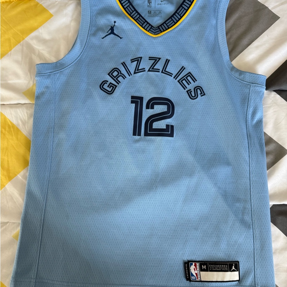 Nike Grizzlies Blue Basketball Jersey kids medium